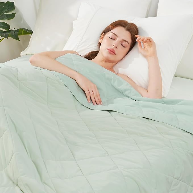 Cozy Bliss Cooling Blanket for Hot Sleepers, Q-Max 0.4 Cooling Comfort King Size by CozyBliss