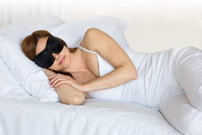 Bucky 40 Blinks No Pressure Printed Eye Mask - Image 2
