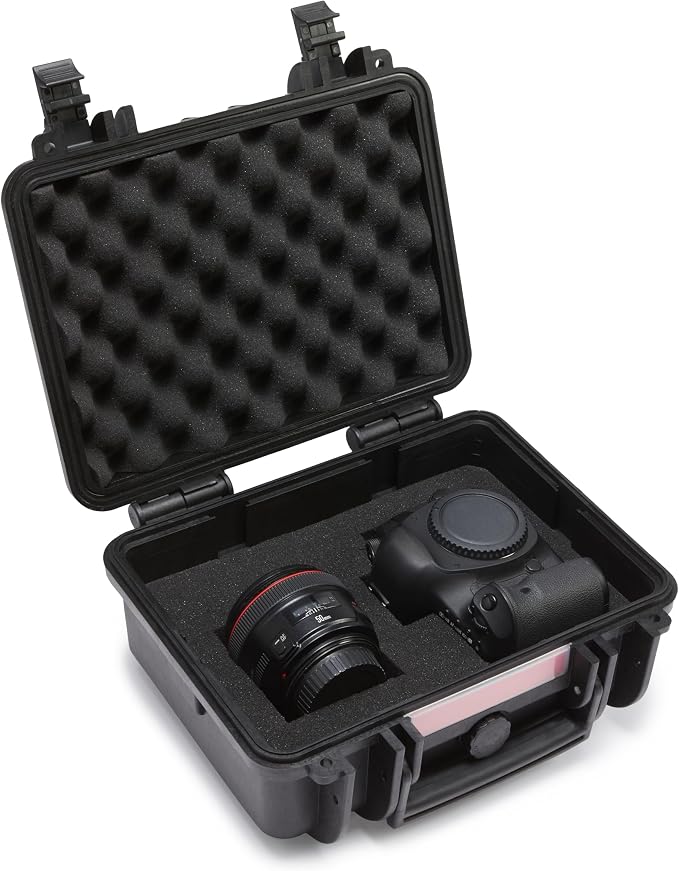 Amazon Basics Hard Camera Case - Image 8