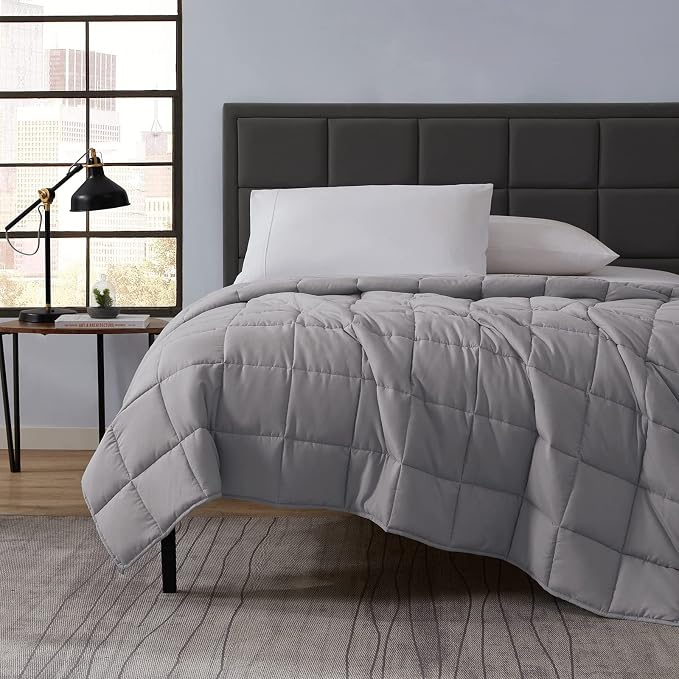 L'AGRATY Weighted Blanket Kids- 40"x60" 7lbs Cooling Breathable Heavy Blanket - Image 3