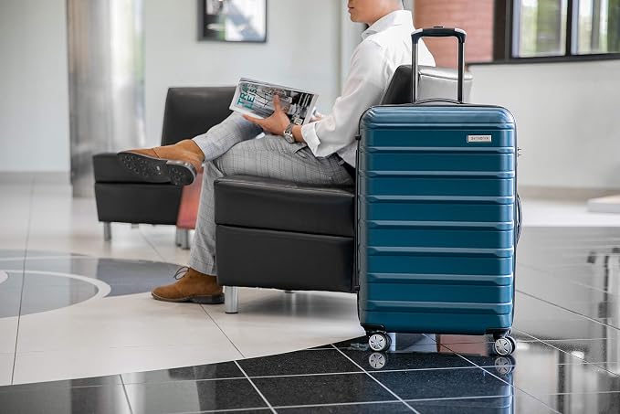 Samsonite Omni 2 Hardside Expandable Luggage - Image 2